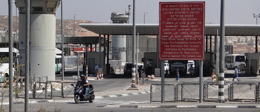 Izrael wprowadza zakaz wjazdu dla Palestyńczyków