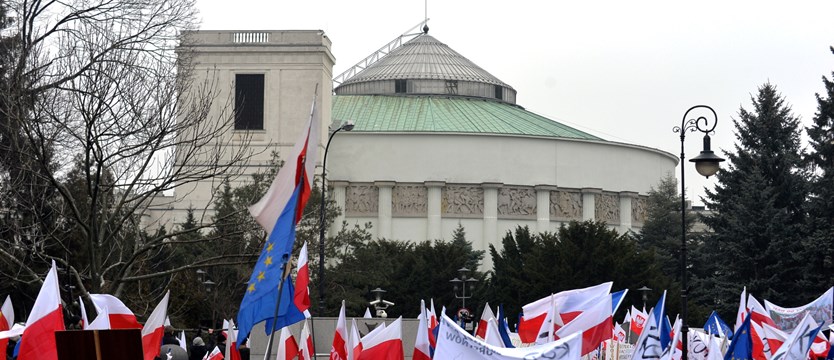 Zagraniczne media o kryzysie parlamentarnym w Polsce