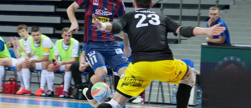 Futsal. Pogoń ’04 za burtą PP