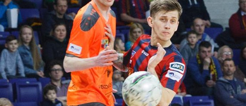 Futsal. Osłabiona Pogoń 04 wygrała z Chrobrym