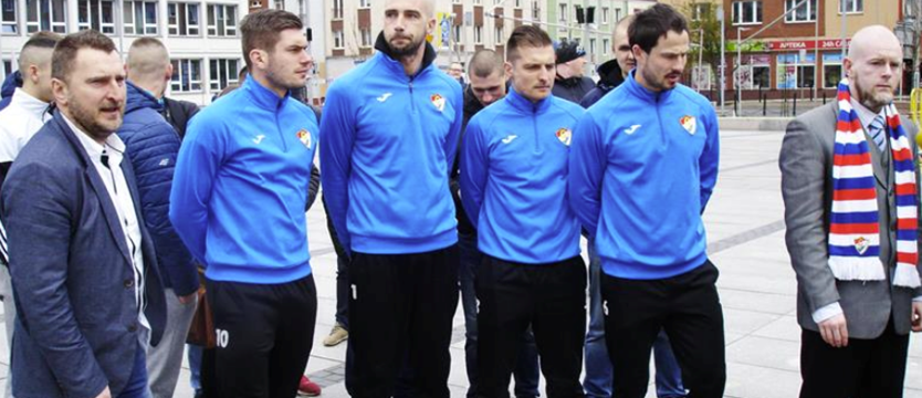 Koszalińscy piłkarze i kibice walczą o stadion