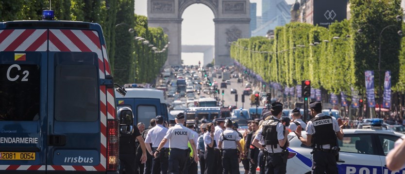 Próba zamachu na siły bezpieczeństwa w Paryżu