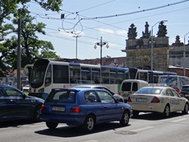 Przestój tramwajów na ul. Matejki