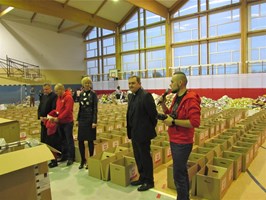 Tony darów dla rodaków na Litwie
