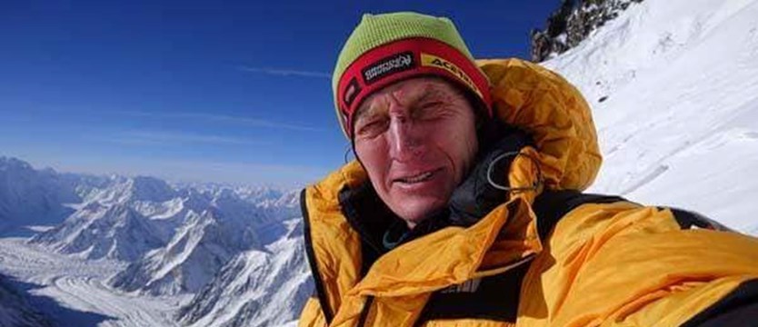Denis Urubko samotnie atakuje szczyt K2