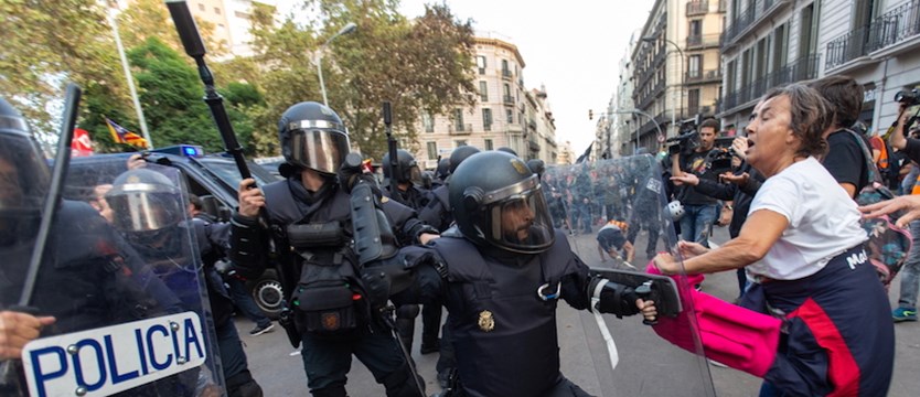 Zamieszki w Barcelonie i Madrycie, ponad 20 rannych