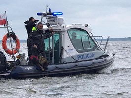 Nadal poszukują mężczyzn zaginionych na Jeziorze Nowowarpieńskim