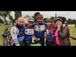 Szczeciński Gryfus wznawia rowerowe rajdy i pomaga dzieciom