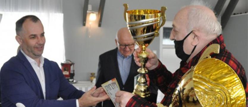 Rywalizacja kibiców. Roman Strzałkowski wicemistrzem