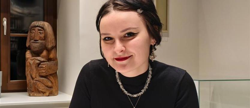 Z prosektorium do fundacji. „Agnes zza grobu” oswaja Polaków ze śmiercią