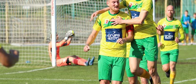 Piłka nożna. Bezbramkowy remis lidera IV ligi