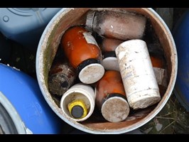 Nielegalne składowisko niebezpiecznych odpadów wykryte w pobliżu Odry