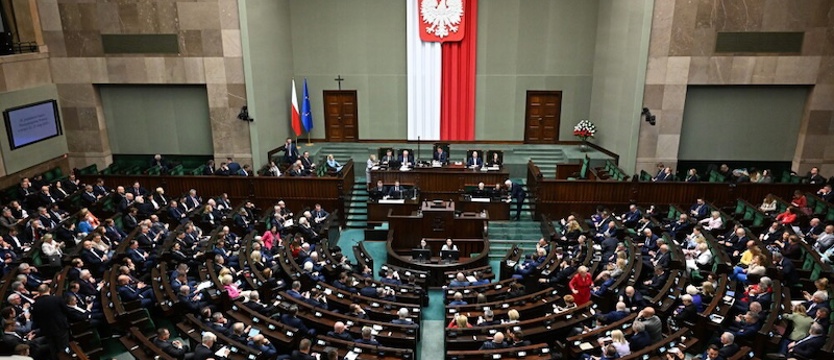 Sejm za dalszym czasowym zawieszeniem prawa do składania wniosków o azyl na granicy z Białorusią
