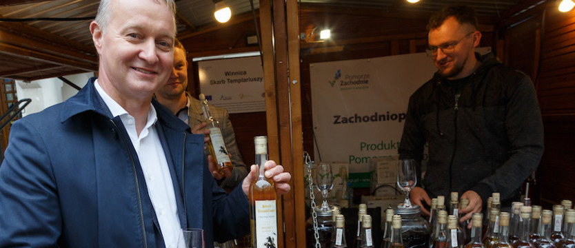 Festiwal win z regionu. Weź kieliszek, przyjdź na zamek!