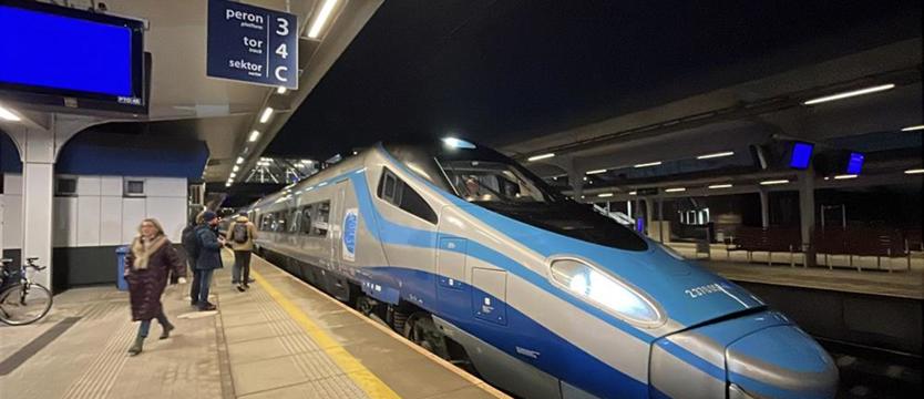 Pierwsze Pendolino odjechało ze Szczecina do Warszawy