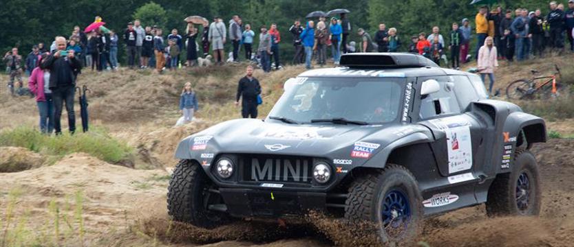 Rajdy samochodowe. Dobry start Hołowczyca