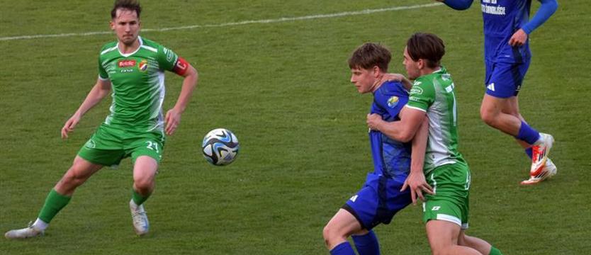 Piłka nożna. III-ligowe remisy Pogoni II i Floty, Tomasz Kuszczak w Vinecie!