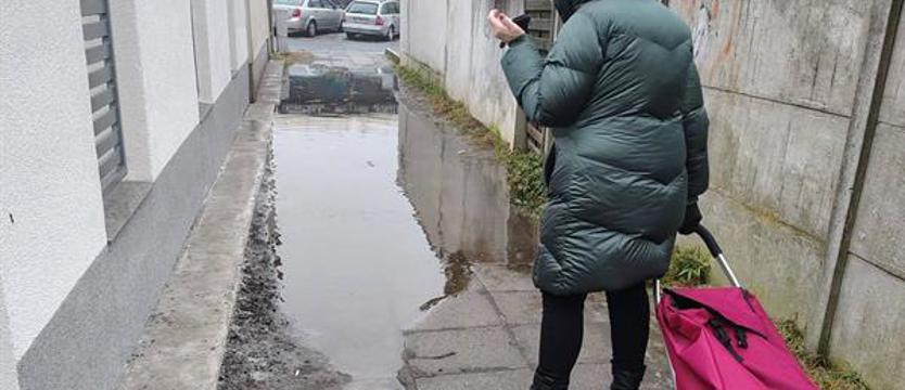 Chodnik Floating Garden. Gdyby to była jezdnia...