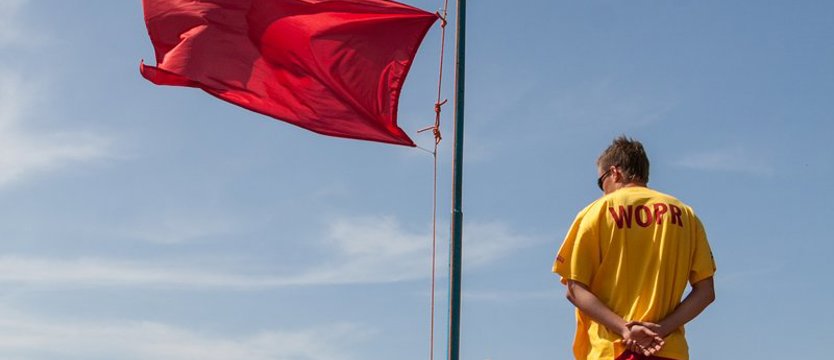 Dwa świnoujskie kąpieliska z zakazem wchodzenia do wody