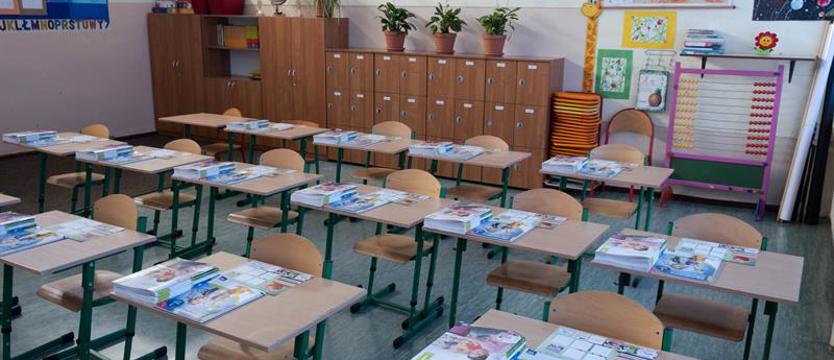 Rodzice pytają o tabletki. Przygotowano jodek potasu na wypadek zagrożenia radiacyjnego