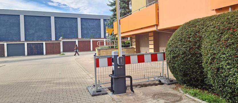Szlaban niezgody. Decyzja spółdzielni kontra gabinet weterynarii