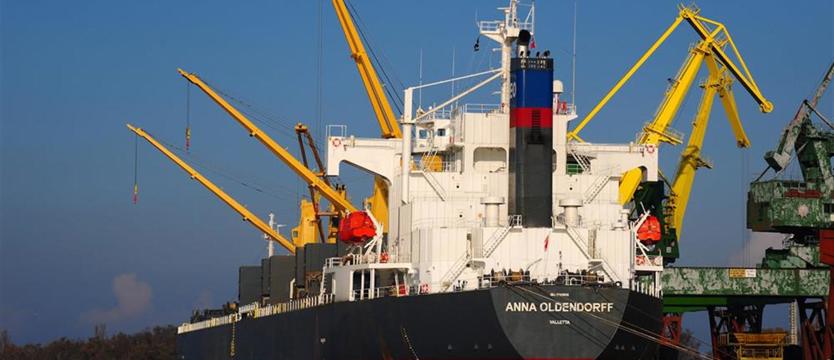 W marcu przeładunki portowe w górę o 13 procent 