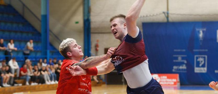 Drużyna Sandry poniosła dotkliwą klęskę w starciu ze studentami z Krakowa