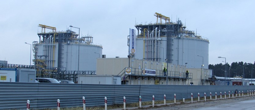Rozpoczęły się testy przesyłu gazu z terminalu LNG do sieci