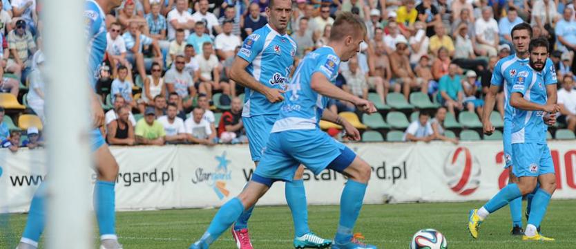 Piłka nożna. Roszady w Błękitnych i Kotwicy