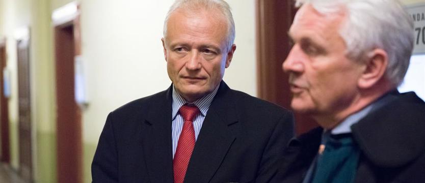 Esbecka szafa bez TW Roberta