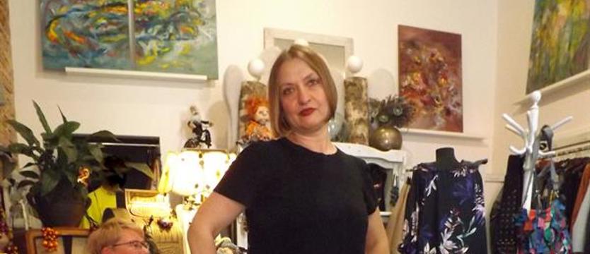 Kocham ten pęd! Len, skóra i biała maszyna