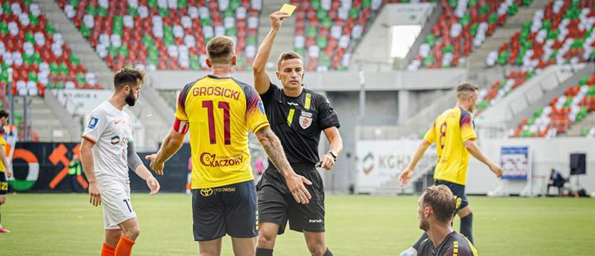 Piłka nożna. Po pucharze czas na ligę