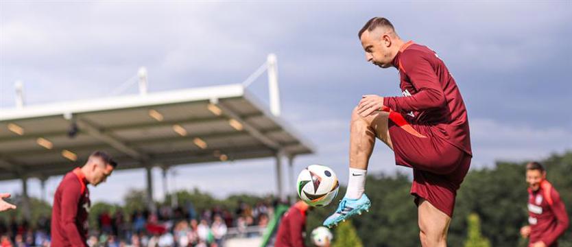 Piłka nożna. Pogoń rozpoczęła przygotowania w klubie i ośrodkach zdrowia