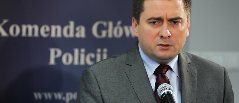 Tusk nie rozwiązał problemu dopalaczy