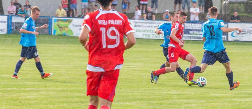 Piłka nożna. Remis z wiceliderem