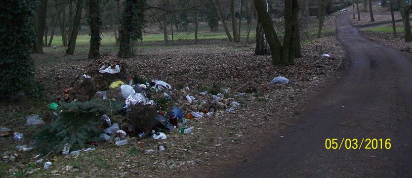 NAPISZ DO NAS: Śmieci zostawiają odwiedzający