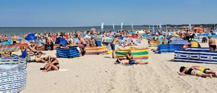 Ustka goni Świnoujście. Ich plaża wyprzedziła naszą plażę