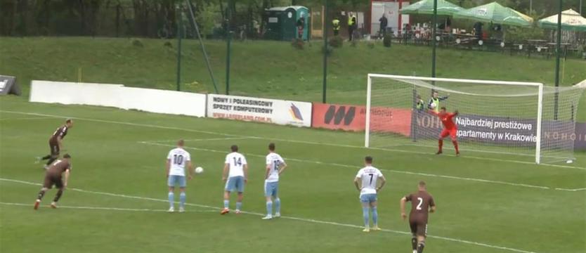 Piłka nożna. Szczęśliwe zwycięstwo Kotwicy z Garbarnią