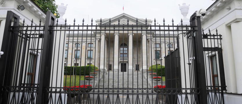 Sondaż: 59,1 proc. Polaków chce wydalenia ambasadora Rosji