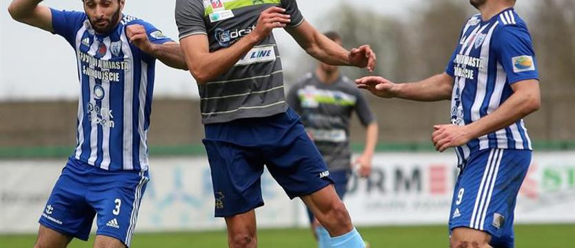 Piłka nożna. III-ligowe derby na Pogoni, czyli Świt z góralem...