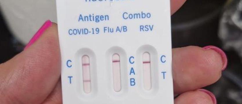 Więcej zachorowań. Szczyt nastąpi w połowie października?