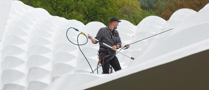 Wielkie mycie Teatru Letniego. Przed otwarciem sezonu