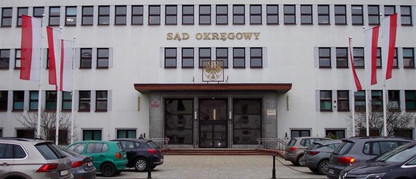 39-latek stanie przed sądem m.in. za uprowadzenie 10-miesięcznego dziecka