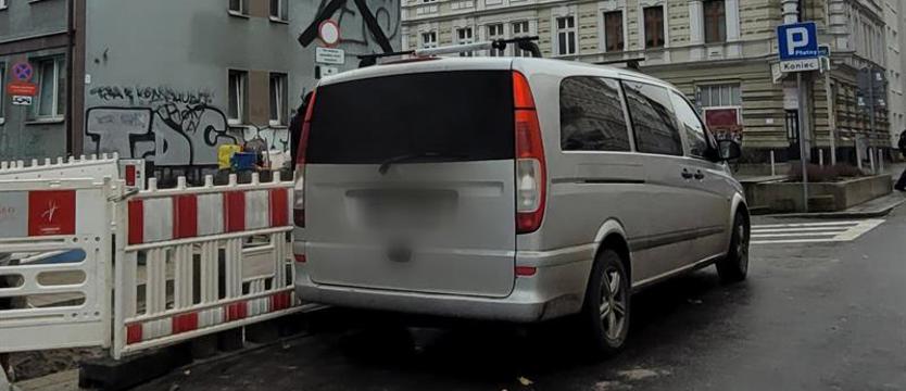 Straż Miejska zajmie się nielegalnym parkowaniem w kwartale 36