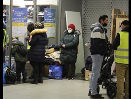 Do Szczecina dociera coraz więcej uchodźców. Uciekają przed wojną