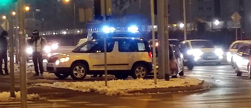 Zderzenie samochodów na skrzyżowaniu Wszystkich Świętych i Krasińskiego w Szczecinie