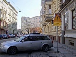 Ulica Małkowskiego w przeciwnych kierunkach