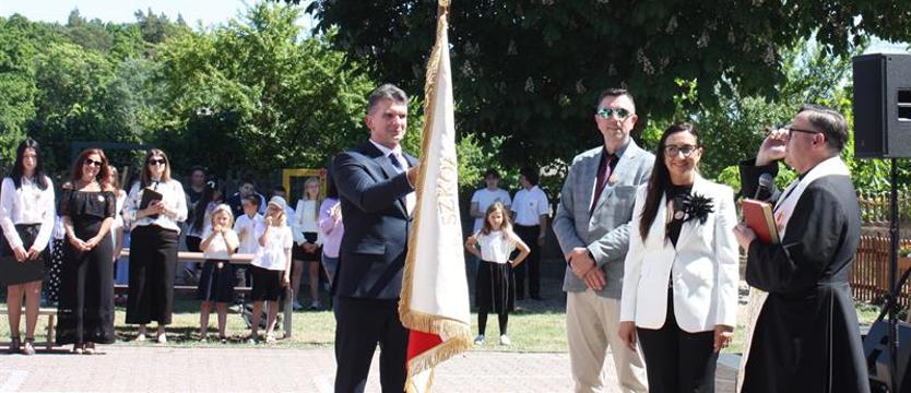 Imię dla szkoły, konferencja, spotkania... Dni pełne Elizabeth von Arnim