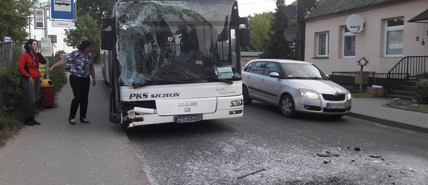 Zderzenie autobusów na Bezrzeczu