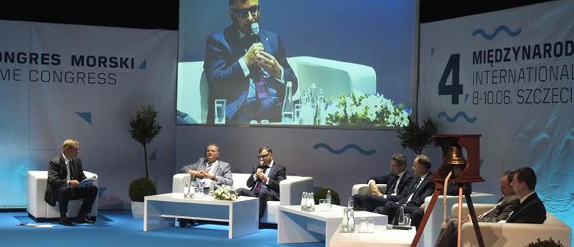 Kongres morski z targiem rybnym w tle